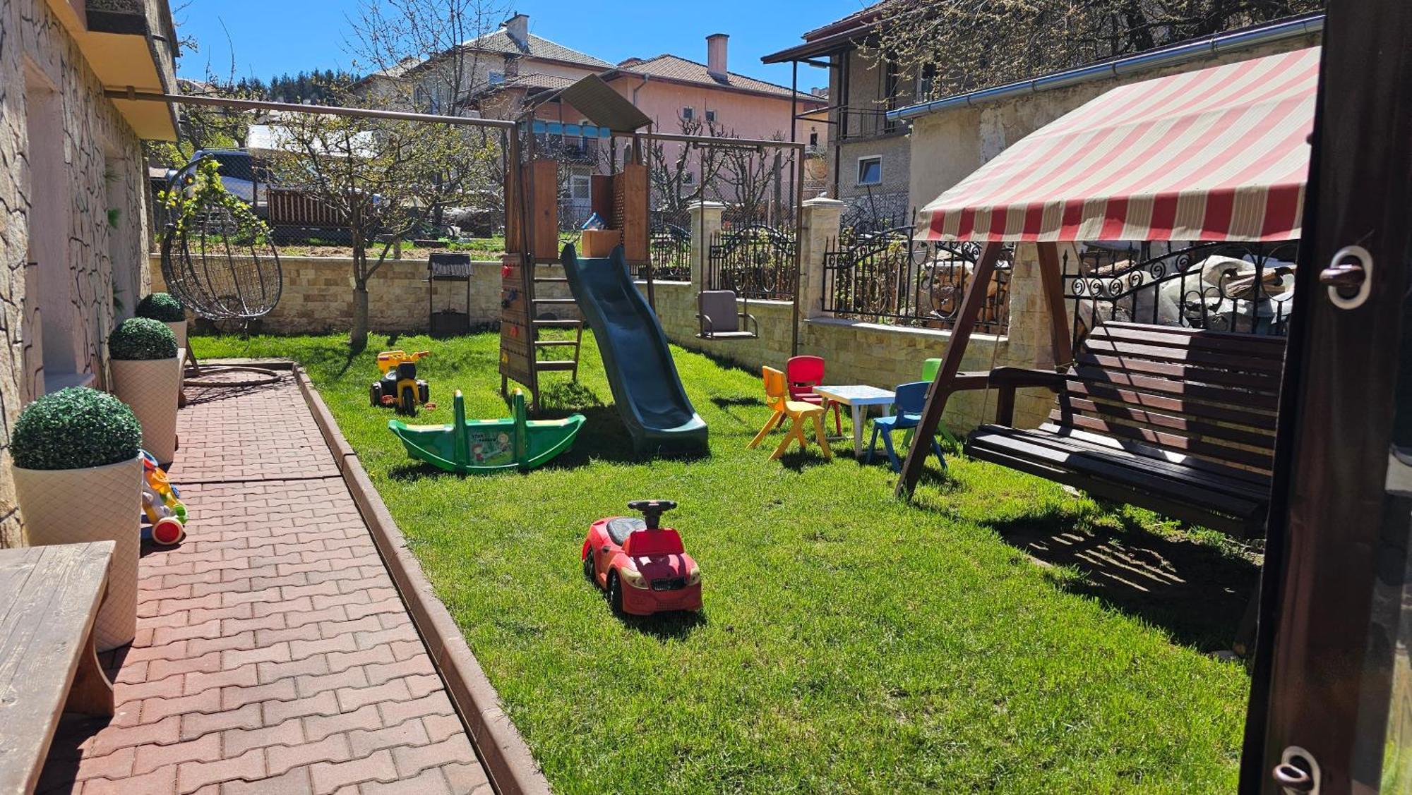 Елеганс Къща За Гости Dospat Bagian luar foto